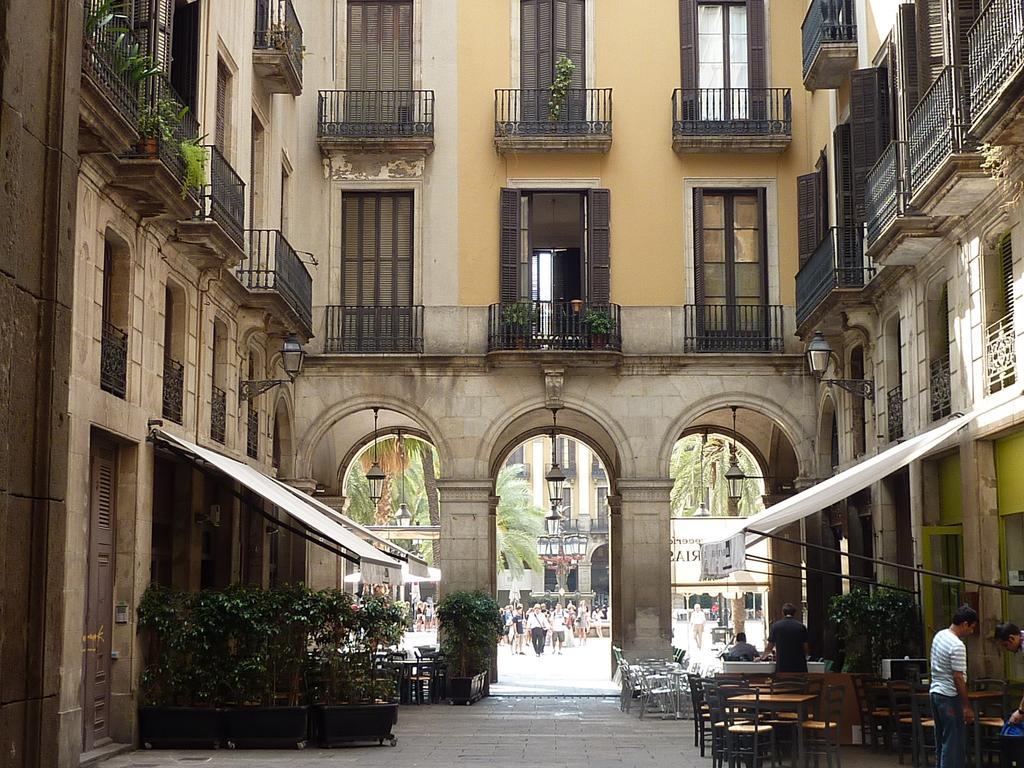 Hotel Comercio Barcelona Exterior photo